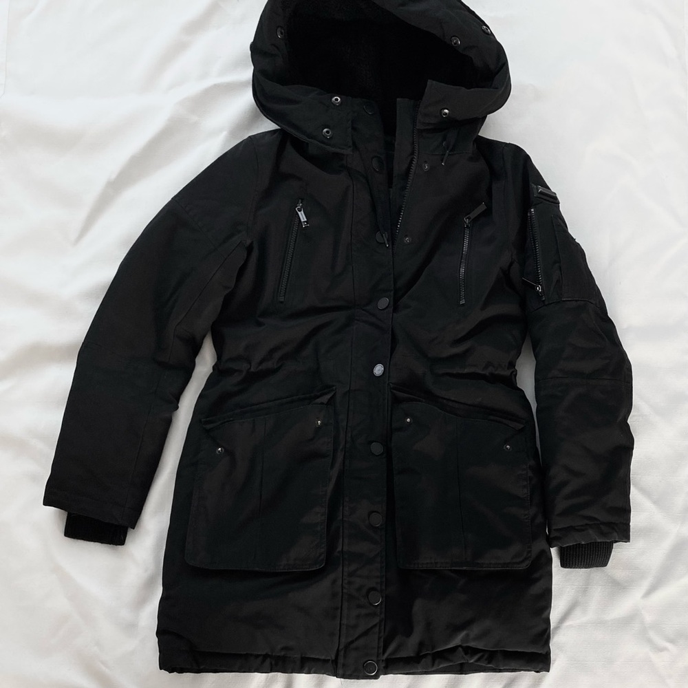 BCBGMAXAZRIA black long puffer heavy winter coat